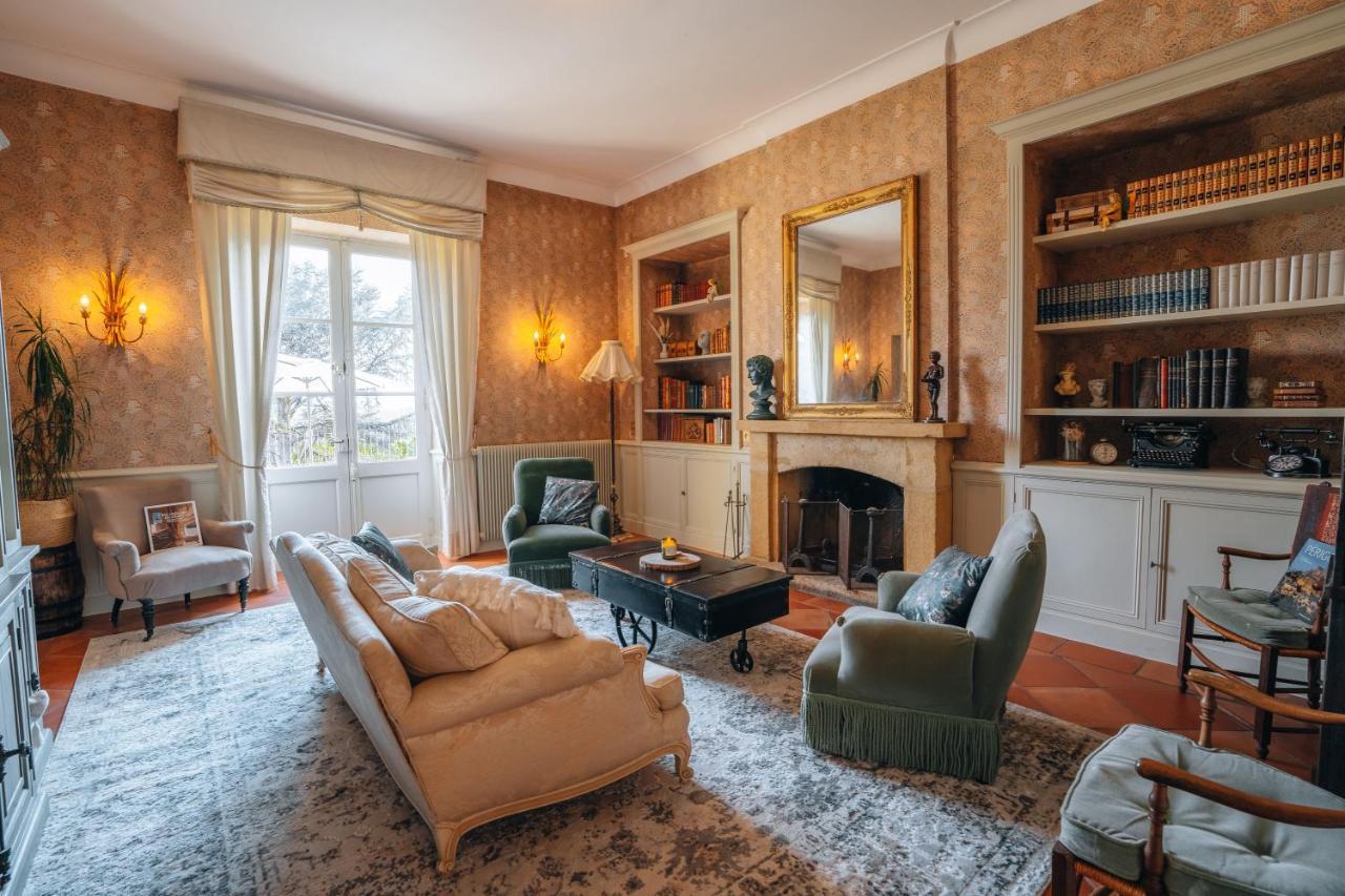 Hotel L'Abbaye 圣西普里安 外观 照片