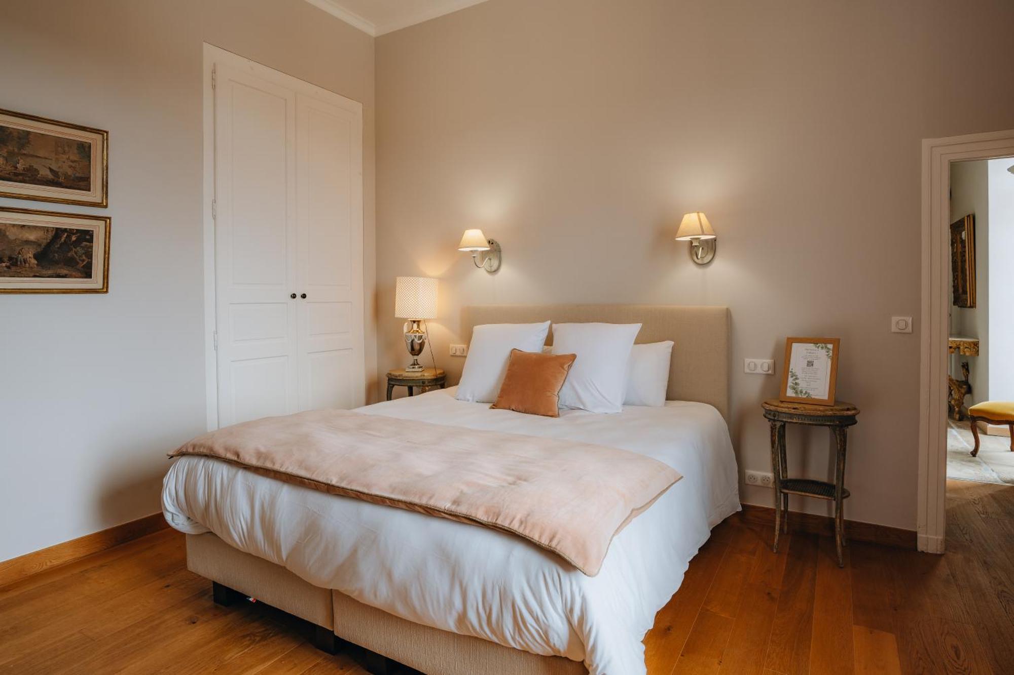 Hotel L'Abbaye 圣西普里安 外观 照片